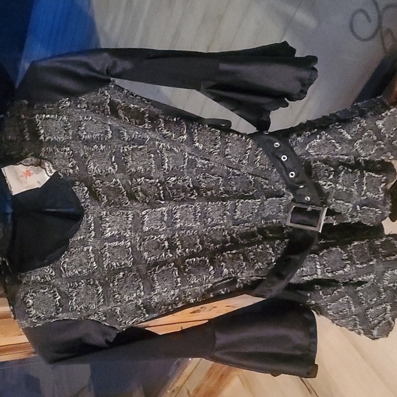 Rubie's Wild 'n Witchy Patchwork Witch Child Sz. M (5-7 yrs old) Costume - Picture 7 of 13